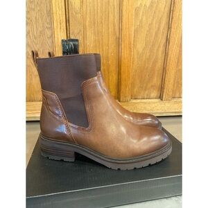 27 Edit Naturalizer Chelsea Boot